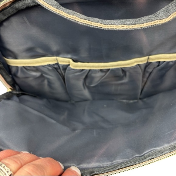 Living Traveling Share Baby Backpack Gray with Built in Bassinet/Crib main image 7